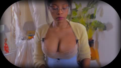 Snapshot of bellahproudly chatting on 16, 10, 2025 Bellah online show from 16, 10, 2025