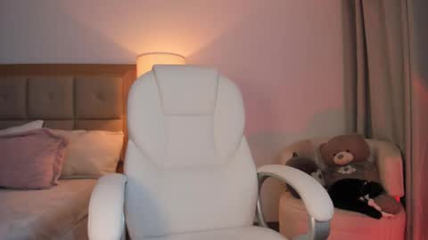 Bella Mia online show from 14, 11, 2025