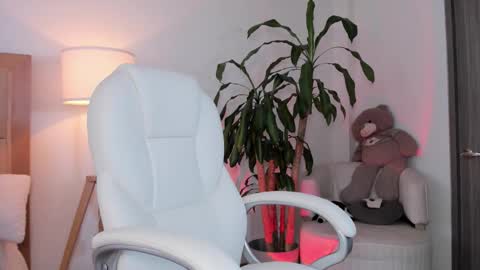 Bella Mia online show from 15, 3, 2026