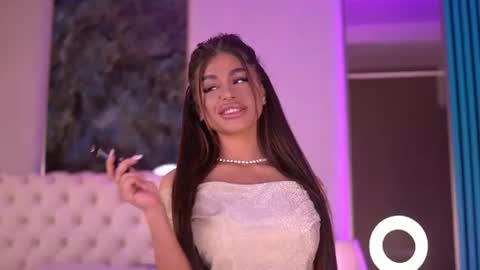 Snapshot of bellanoirre chatting on 13, 6, 2026 Bella online show from 13, 6, 2026
