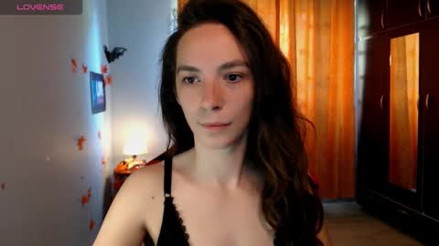 bellaqueen0701 online show from 10, 10, 2025