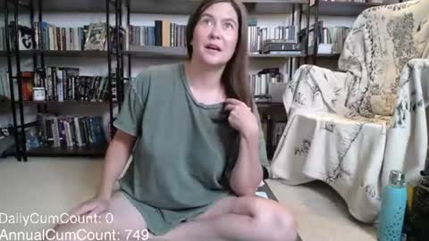 Snapshot of bellastrange69 chatting on 23, 7, 2026 BellaStrange69 online show from 23, 7, 2026