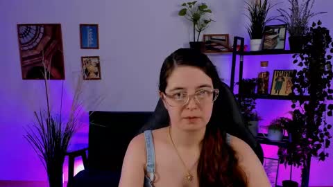 Bella. Ntmu online show from 4, 1, 2025
