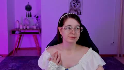 Bella. Ntmu online show from 3, 2, 2025