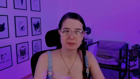 Bella. Ntmu online show from 10, 2, 2025