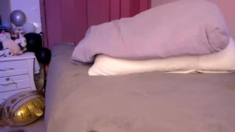 Snapshot of bellaxtar chatting on 7, 12, 2024 Bella online show from 7, 12, 2024