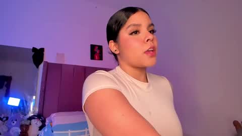 Snapshot of bellaxtar chatting on 24, 1, 2025 Bella online show from 24, 1, 2025