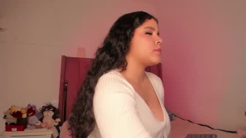 Snapshot of bellaxtar chatting on 21, 2, 2025 Bella online show from 21, 2, 2025