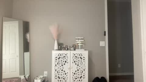 Snapshot of bellaxxboo chatting on 17, 7, 2026 Bella Rose online show from 17, 7, 2026