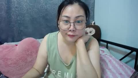 Bella online show from 10, 10, 2025