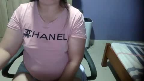 Snapshot of belle858889 chatting on 12, 1, 2025 belle858889 online show from 12, 1, 2025