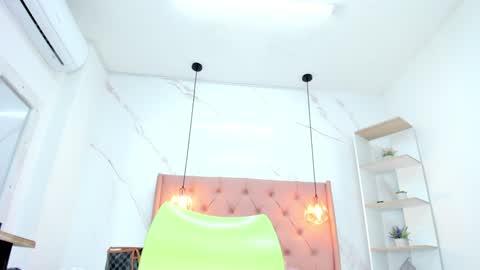 Snapshot of belle_brunette chatting on 19, 1, 2025 belle online show from 19, 1, 2025