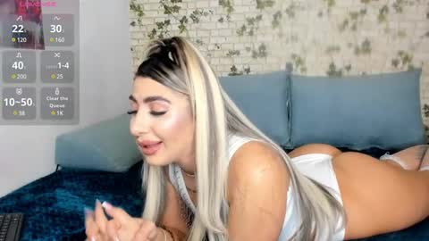 LucyJelly online show from 11, 12, 2024