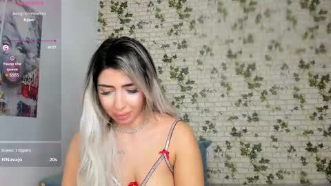 LucyJelly online show from 3, 1, 2025