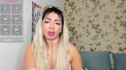 LucyJelly online show from 13, 1, 2025