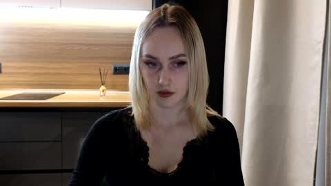 Snapshot of belle_vill chatting on 4, 4, 2026 Belle online show from 4, 4, 2026