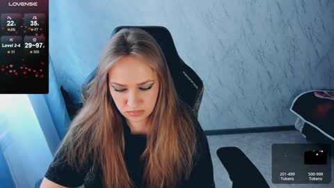 Your Annabelle Wolf  online show from 4, 2, 2025