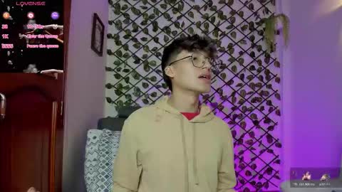 Neon online show from 18, 12, 2025