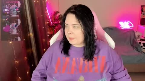 LinaBoo online show from 23, 11, 2025