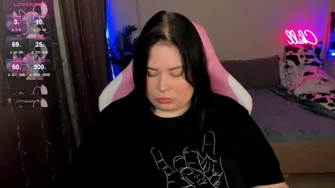 LinaBoo online show from 25, 11, 2025