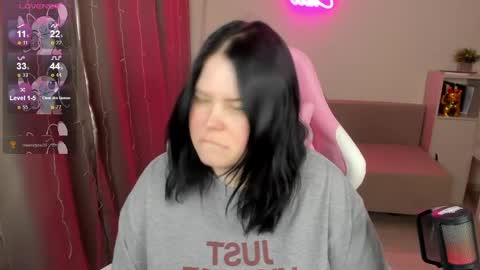 LinaBoo online show from 4, 4, 2026