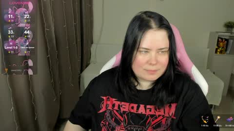 LinaBoo online show from 7, 4, 2026