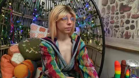 Willow online show from 18, 9, 2025