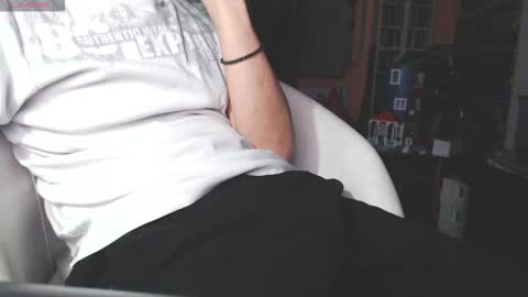 benijamin online show from 2, 12, 2025