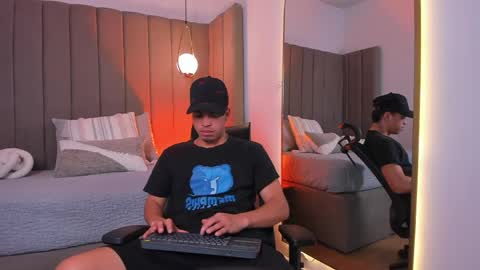 Snapshot of benjamin_more chatting on 29, 5, 2026 BENJAMIN online show from 29, 5, 2026