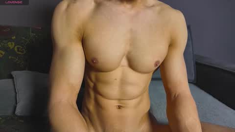 benjaminkarl02 online show from 4, 12, 2025