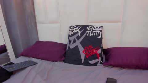 bennett_alejoo online show from 3, 10, 2025