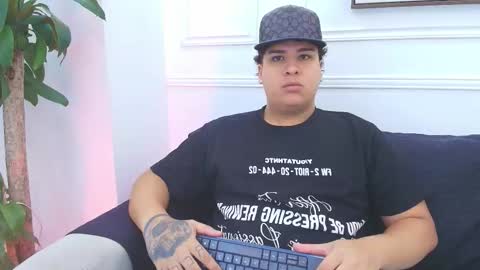 bennett_alejoo online show from 30, 11, 2025