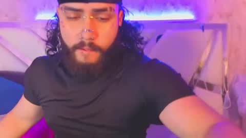 Snapshot of benny_and_mark chatting on 20, 6, 2026 Benny and Mark online show from 20, 6, 2026