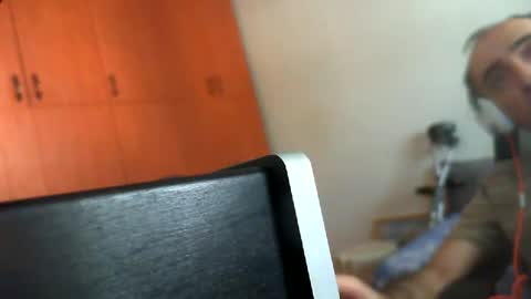 bentish online show from 24, 10, 2025