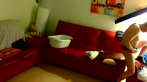 Benutzmich0800 online show from 28, 11, 2025