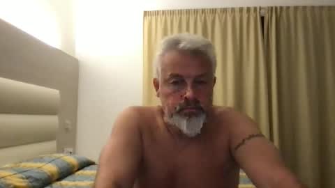 Snapshot of berg_boy chatting on 16, 4, 2026 Martin online show from 16, 4, 2026