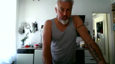 Snapshot of berg_boy chatting on 21, 4, 2026 Martin online show from 21, 4, 2026