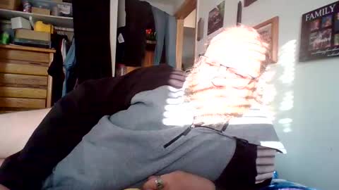 Snapshot of bergeeric1970 chatting on 28, 4, 2026 bergeeric1970 online show from 28, 4, 2026
