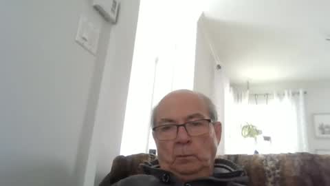 Snapshot of bernard1102 chatting on 7, 2, 2026 bernard1102 online show from 7, 2, 2026