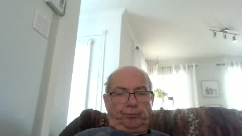 Snapshot of bernard1102 chatting on 21, 2, 2026 bernard1102 online show from 21, 2, 2026