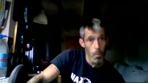 Snapshot of bernichaos77 chatting on 6, 5, 2026 bernichaos77 online show from 6, 5, 2026