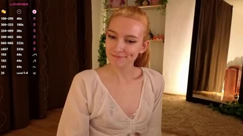 Snapshot of berrryjelly chatting on 19, 4, 2026 Hi Im NikaComing back online on Monday 3 online show from 19, 4, 2026