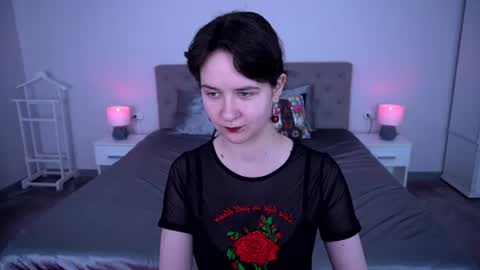 Violette online show from 9, 6, 2026