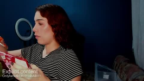 Snapshot of berryxberry chatting on 8, 4, 2026 berryxbaby online show from 8, 4, 2026
