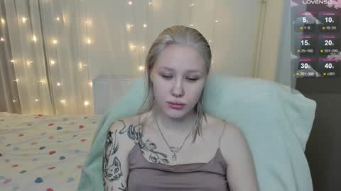 Snapshot of best_trip chatting on 30, 1, 2025 Danny and Kira online show from 30, 1, 2025