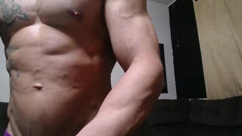 Snapshot of bestmuscle chatting on 5, 6, 2026 bestmuscle online show from 5, 6, 2026