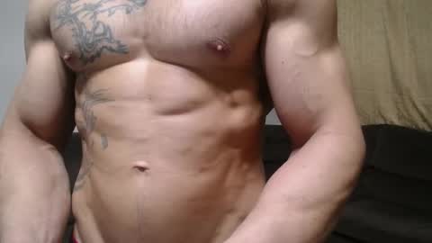 Snapshot of bestmuscle chatting on 5, 6, 2026 bestmuscle online show from 5, 6, 2026