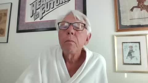 Snapshot of bestshot1951 chatting on 20, 5, 2026 bestshot1951 online show from 20, 5, 2026