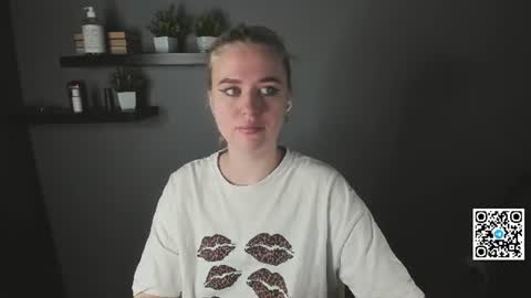 Snapshot of betany_fokss chatting on 9, 7, 2026 Bella Schedule GMT2 Mon Tue Wed Thu Fri Sat Sun 8 am from 2pm online show from 9, 7, 2026