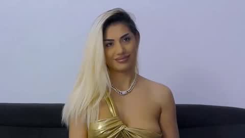 bethierusse online show from 26, 10, 2025